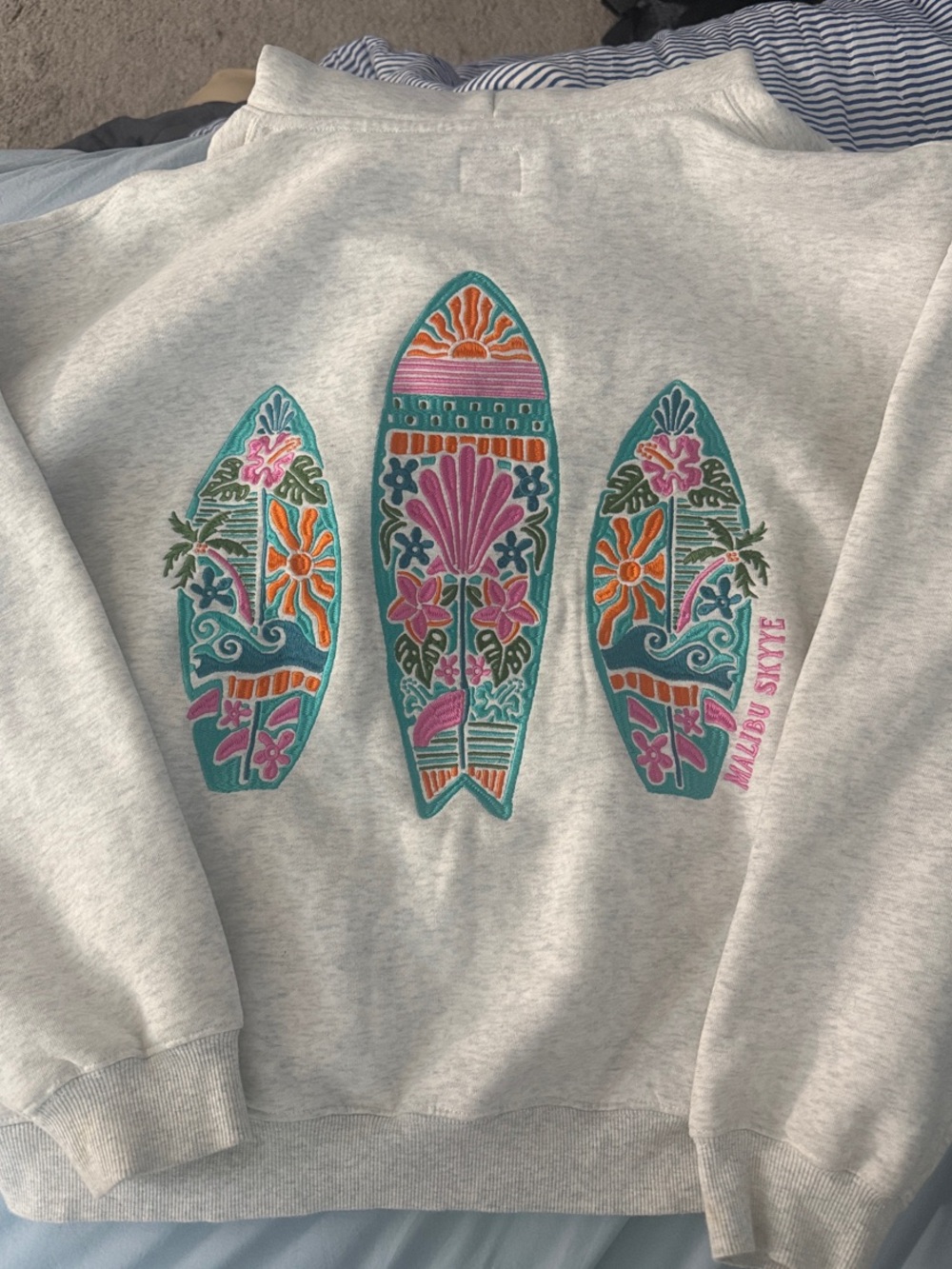 Light Gray Women’s Sweatshirt with Colorful Surfboard Embroidery